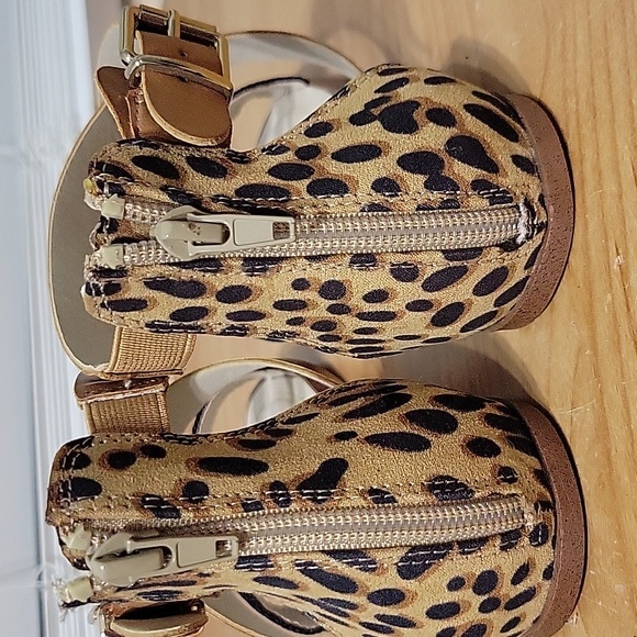 Womens "leopard print" sandals shoes - Picture 2 of 5
